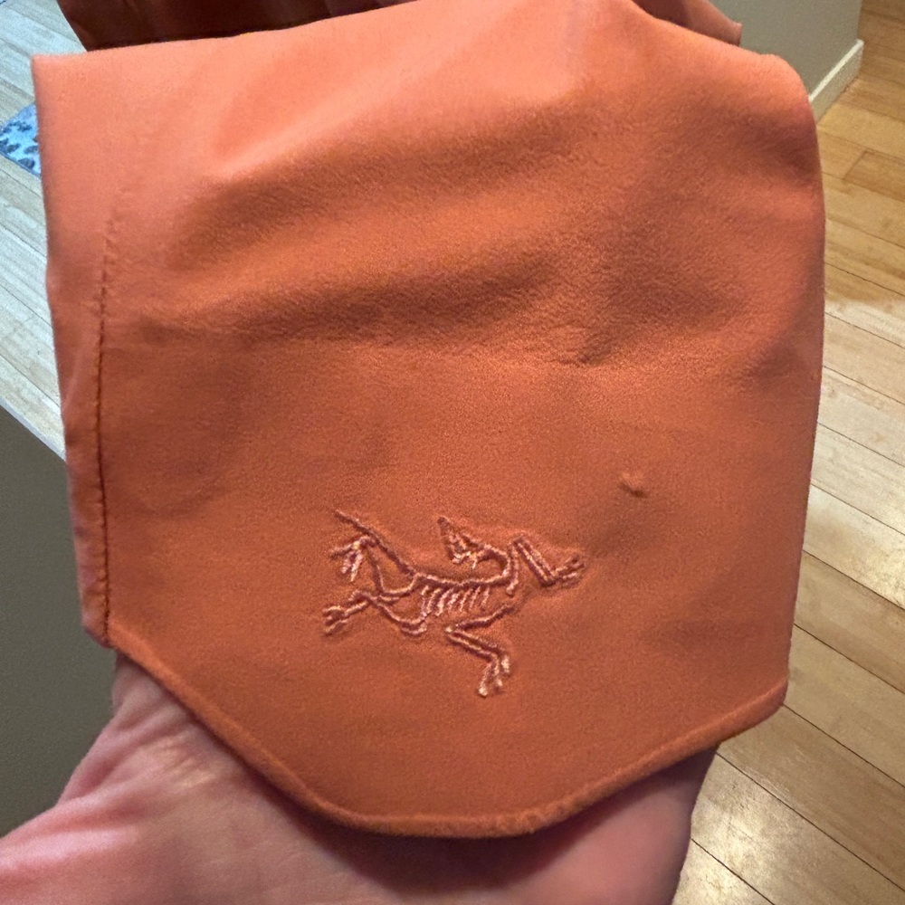 Arc'teryx Women's Codetta Rain Jacket- Peach Color - Picture 5 of 8